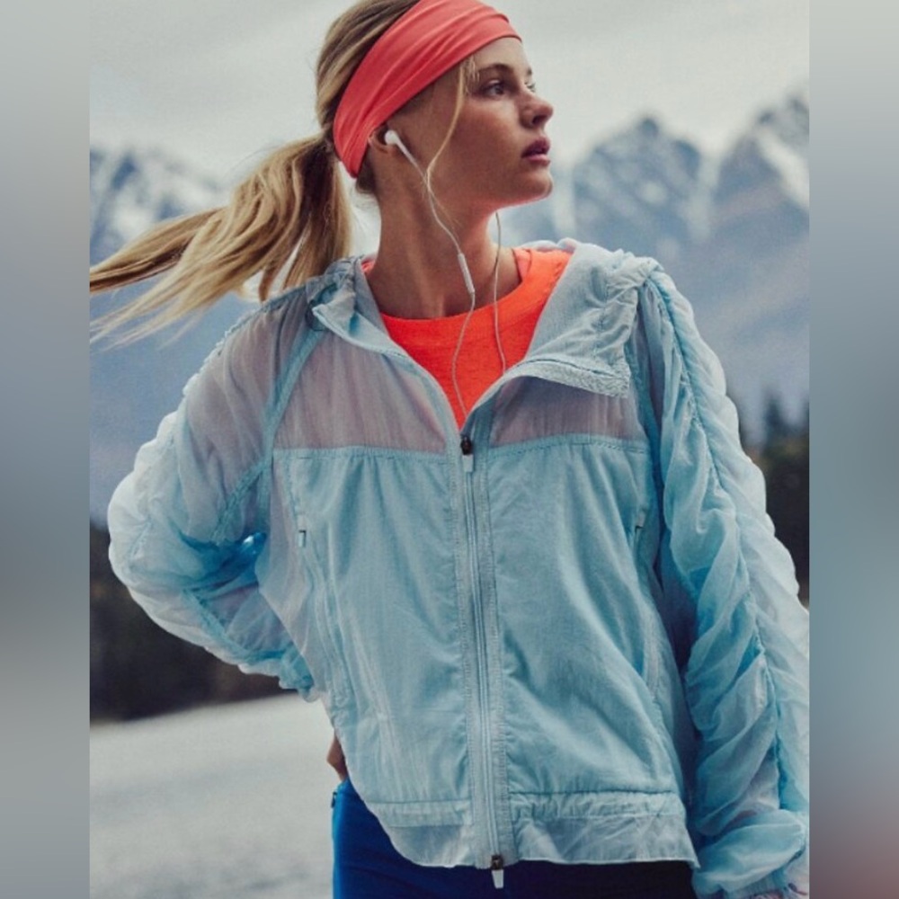 NWT FREE PEOPLE MOVEMENT SHEER BLISS JACKET Blue XS
